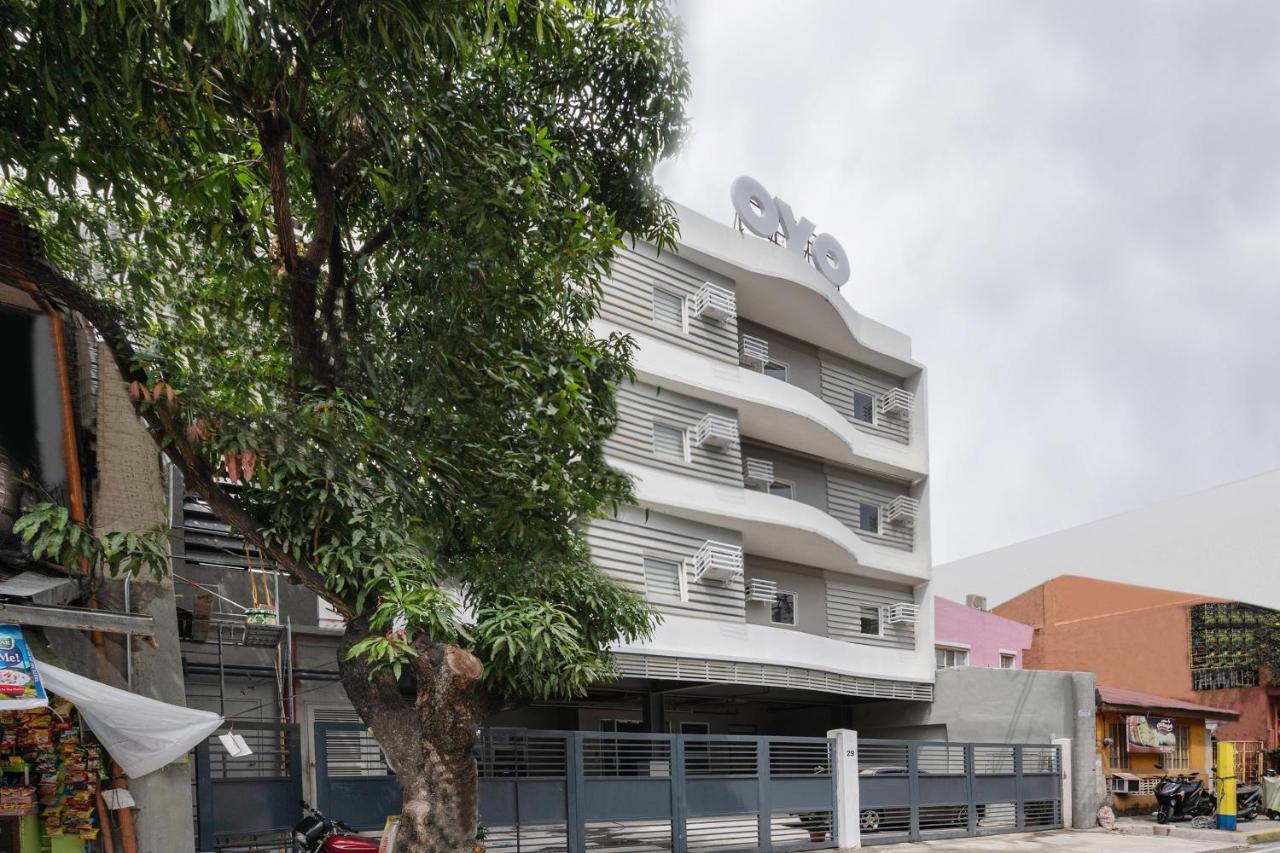 OYO 515 Finnex Hotel Mandaluyong Exterior foto
