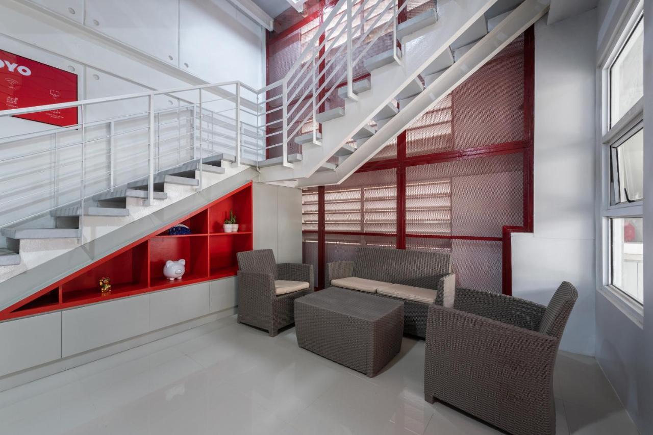 OYO 515 Finnex Hotel Mandaluyong Exterior foto